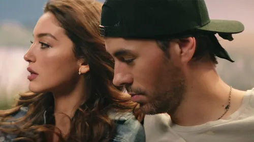 Enrique Iglesias - Te fuiste (Feat. Myke Towers)