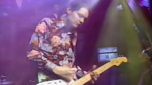 Guitares et guitaristes de légende : la Fender "Bat Strat" de Billy...
