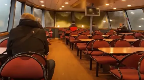 La tempête fait exploser les vitres d’un ferry (VIDEO)