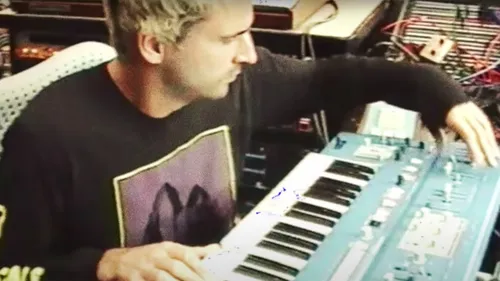 FOALS - Looking High