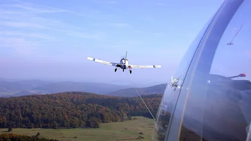 Dordogne : un avion s'écrase à l'atterrissage, deux blessés graves