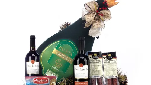 De la drogue et de l'alcool dans des paniers garnis de Noël