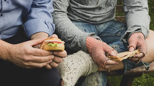 Sans abrisme : Bordeaux va déposer un recours contre l'État