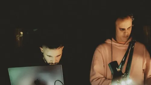 « Talk To Me » : écoutez le nouveau titre de Skrillex et Four Tet