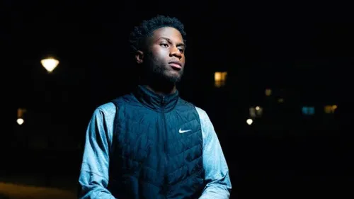 R2 annonce la sortie de son nouvel album : Actif