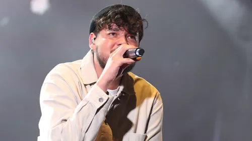 Joseph Kamel dévoile « Crash », premier extrait d'un nouveau...