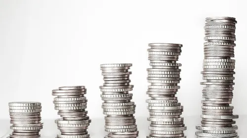 Hausse du SMIC : une revalorisation qui pourrait réduire les écarts...
