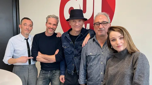 "Heureux et fébriles" : Louise Attaque parle de son nouvel album...