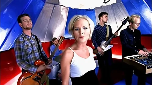 "Lovefool" de The Cardigans : un tube planétaire né dans un aéroport