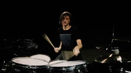 Le batteur de Gojira publie le clip d’un solo de batterie...