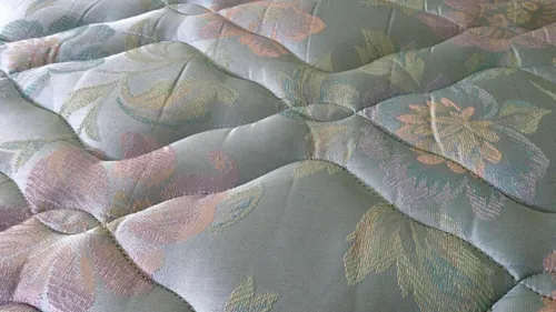 Et si nos vieux matelas servaient d’isolant ?