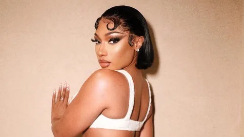 Pensées suicidaires, addictions, harcèlement : Megan Thee Stallion...