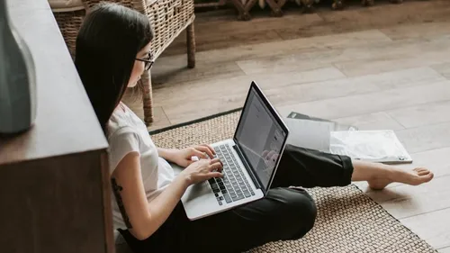 Nabilla : un véritable exemple entrepreneurial 