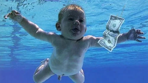 Le bébé de l’album de Nirvana Nevermind porte plainte pour...