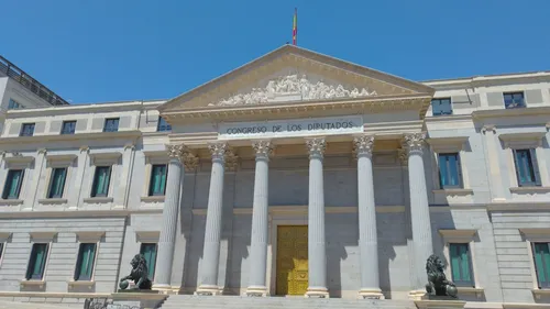 Espagne : le catalan, le basque et le galicien désormais autorisés...