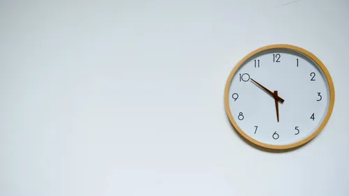 Avec le passage à l'heure d'été, un Allemand de 76 ans doit changer...