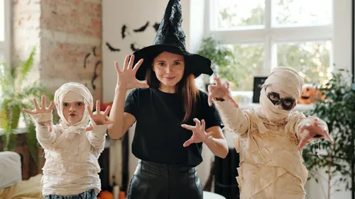 La Galerie Saint-Médard passe en mode Halloween avec des ateliers à...