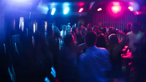 Les discothèques et clubs français bientôt placés sous la tutelle...