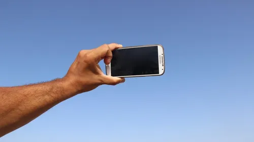 Ils tombent d'une falaise de 30 mètres en faisant un selfie