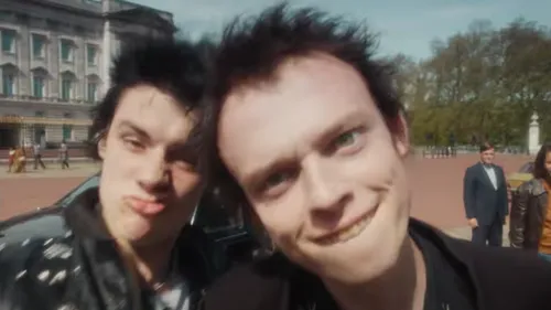 "Pistol" : les premières images de la mini-série de Danny Boyle...