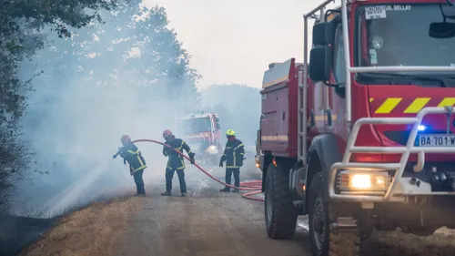 Maine-et-Loire : le feu de Baugé-en-Anjou désormais « fixé »