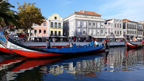 Découvrez Aveiro, la Venise du Portugal.