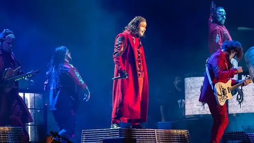 Slipknot : un nouveau single et une date de sortie pour leur album...