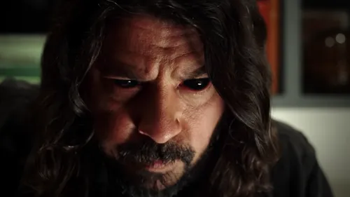 Dave Grohl se met au thrash metal pour son film "Studio 666"