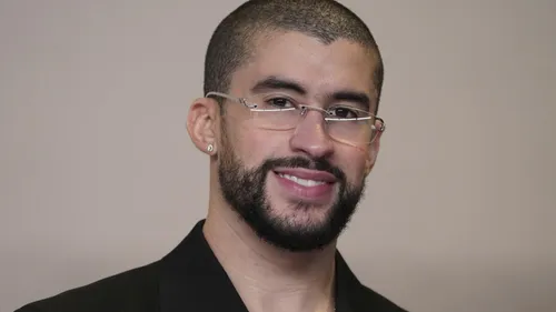Bad Bunny publie une vidéo en réaction à la blague sur Porto Rico...