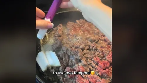 TikTok : elle fait le buzz en utilisant des tampons hygiéniques...