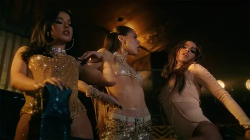 TINI, Becky G, Anitta - La Loto