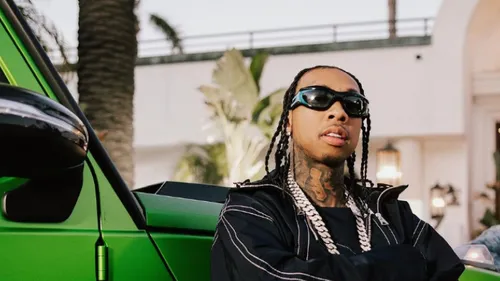 Quand Tyga fête son anniversaire entouré de stripteaseuses et de......