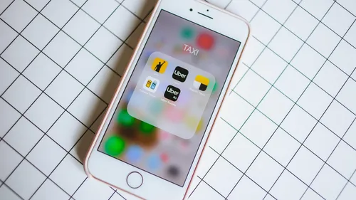  Peut-on être salarié sans patron ? L’Urssaf a tranché