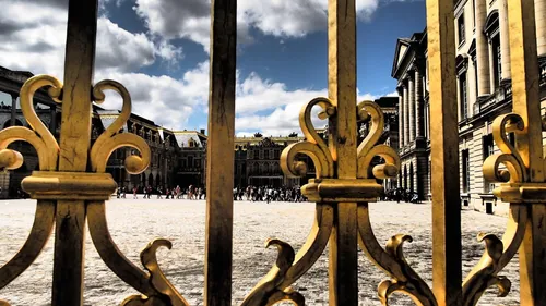 Dîners d’État à Versailles : luxe inutile ou outil diplomatique...