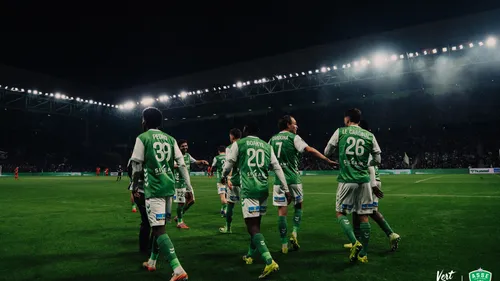 Les Verts grimpent à la 2e place de Ligue 2