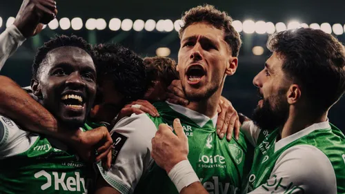 Ligue 2 : solide vainqueur du Red Star, l’ASSE installe son duel...