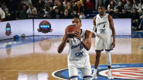 Basket : la Chorale stoppée par Dijon... et une chaussure
