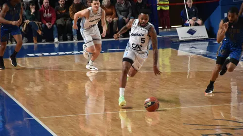 Basket : la Chorale dos au mur à Blois