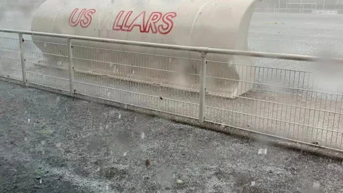 Orages à Saint-Etienne : des routes inondées, les écrans du...