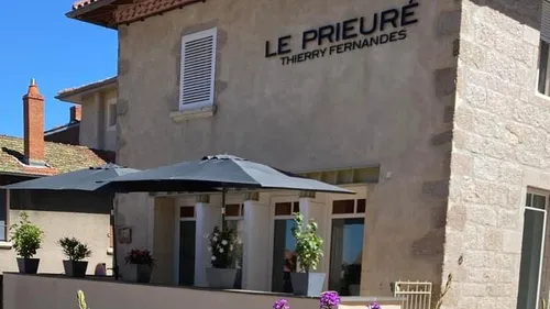 Guide Michelin : le restaurant le Prieuré perd son étoile 