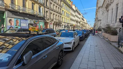 Nouvelle mobilisation des taxis lundi 
