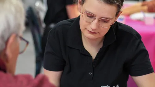 CHU de Saint-Etienne : Des soins prodigués par des élèves en CAP...