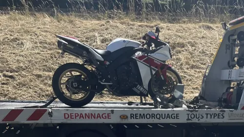 RN 88 : le cortège de mariage ne respecte pas le code de la route,...