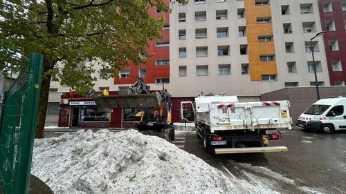 Loire : 1300 impacts de foudre en 5 heures ce jeudi