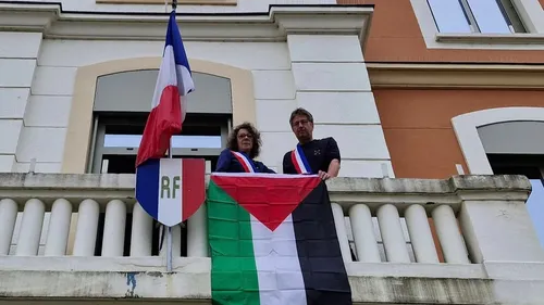 Drapeau Palestinien à la Ricamarie : la préfecture pourrait lancer...