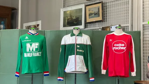 Vente d'objets collectors de l'ASSE 76 : des enchères jusqu'à 2000...