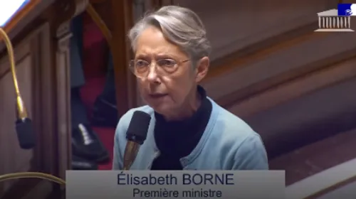 Elisabeth Borne appelle au retour du masque