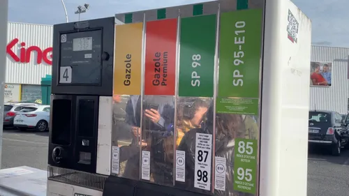 Augmentation du prix du carburant : des stations-service...