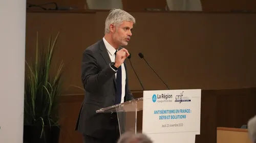 Des perquisitions menées chez des proches de Laurent Wauquiez