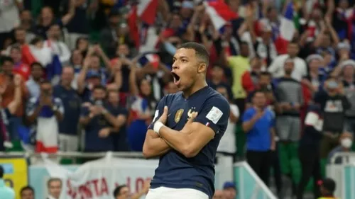 Foot : les Bleus affronteront l'Angleterre en quart samedi 